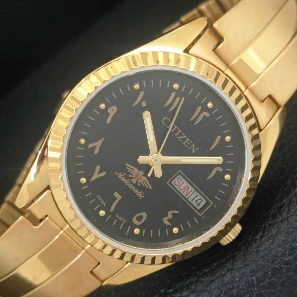 Vintage 1987 Citizen Automatic Mens Gold Watch W/daydate & Black accents